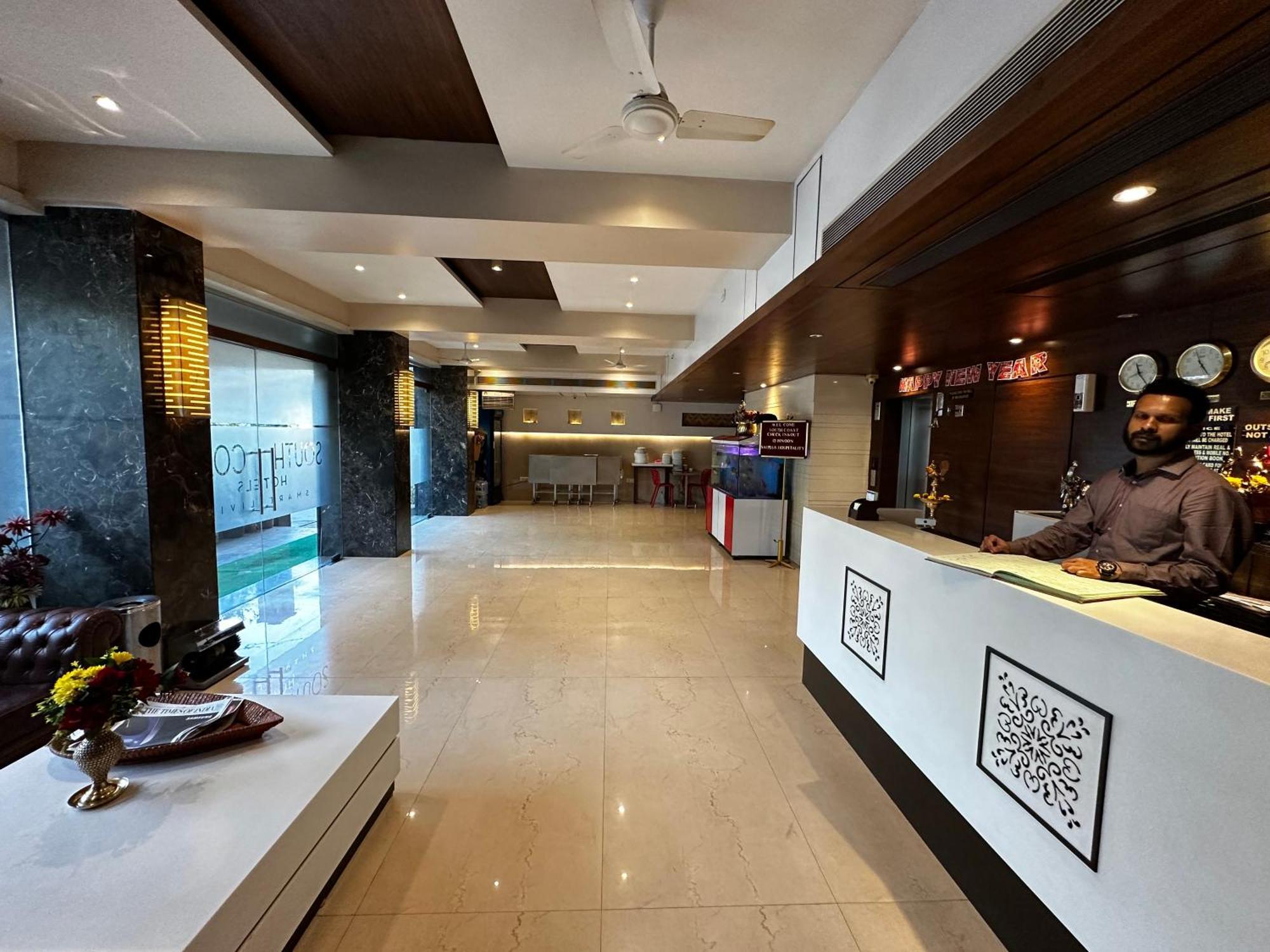 South Coast Hotel Wagle Estate Thane Buitenkant foto