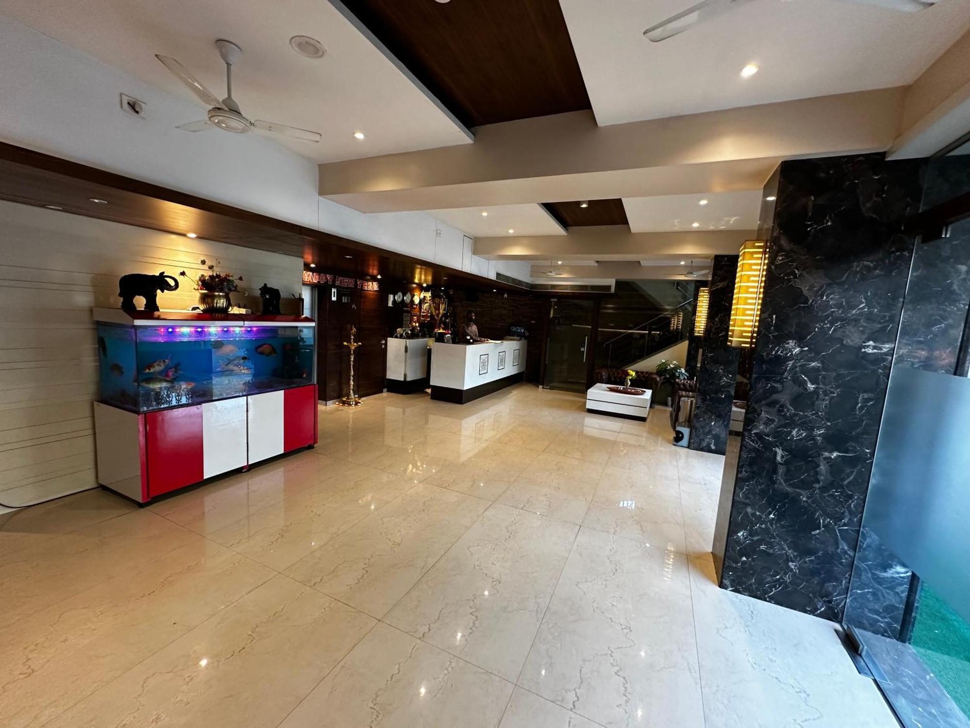 South Coast Hotel Wagle Estate Thane Buitenkant foto