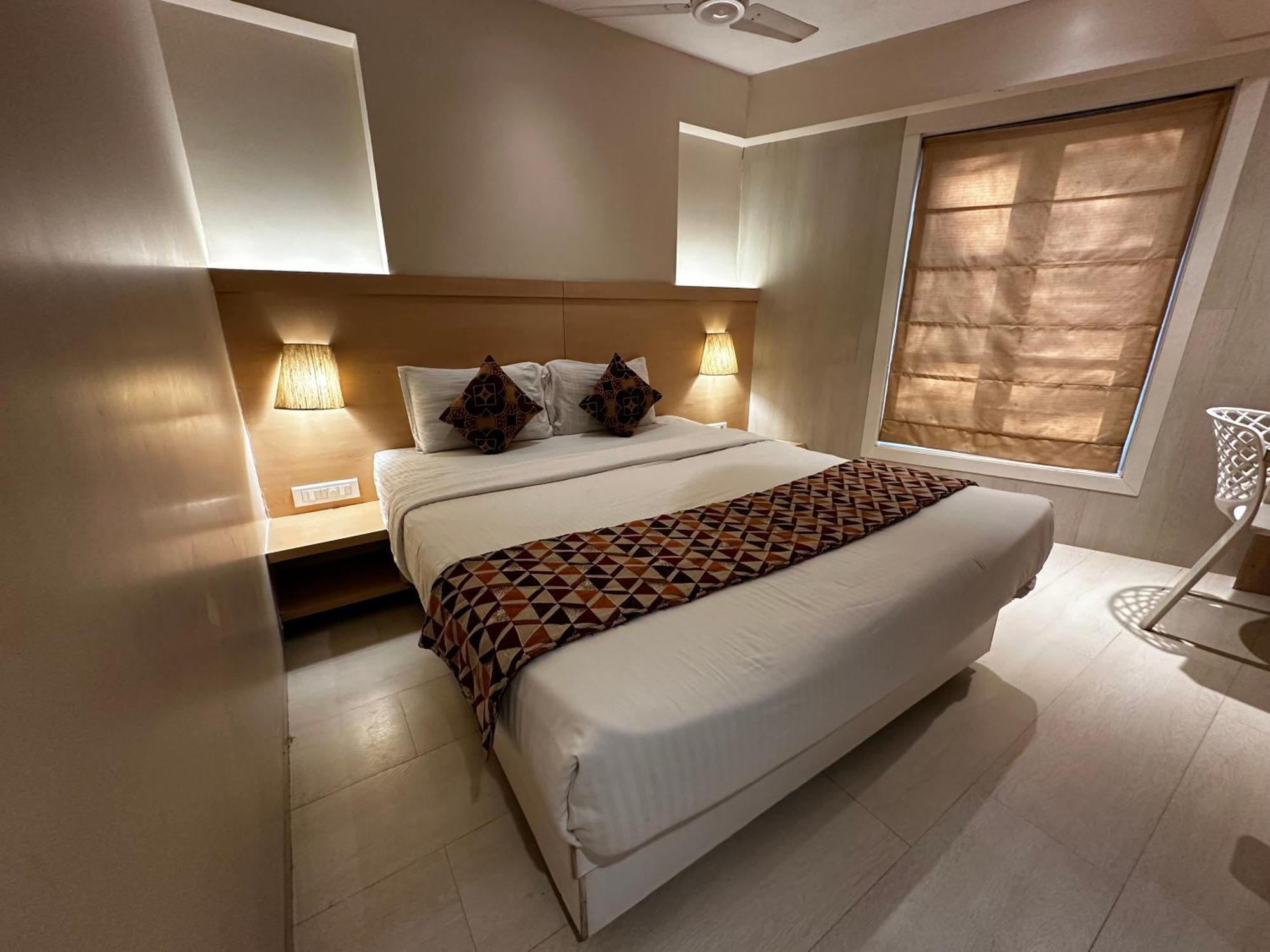South Coast Hotel Wagle Estate Thane Buitenkant foto