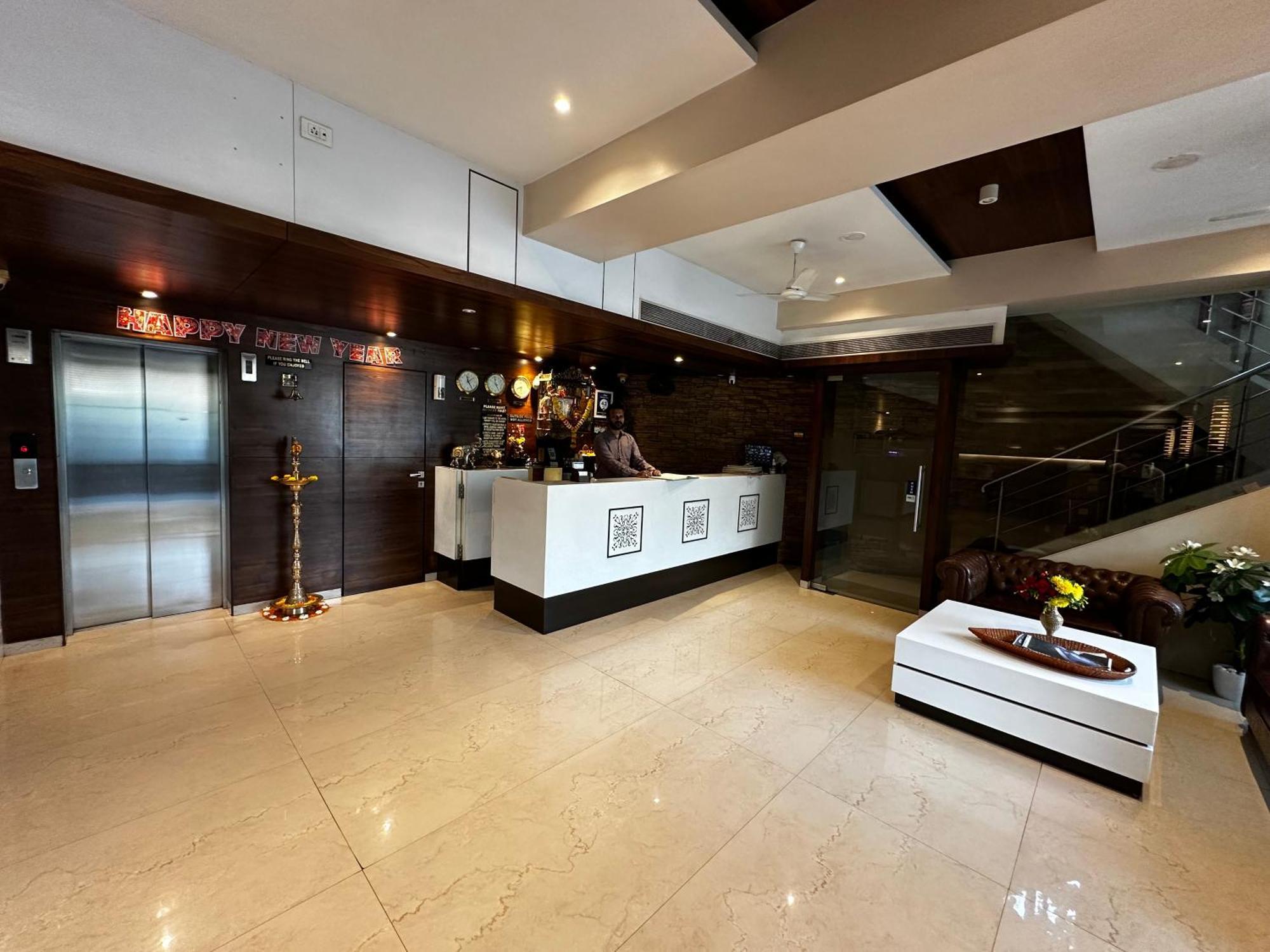 South Coast Hotel Wagle Estate Thane Buitenkant foto